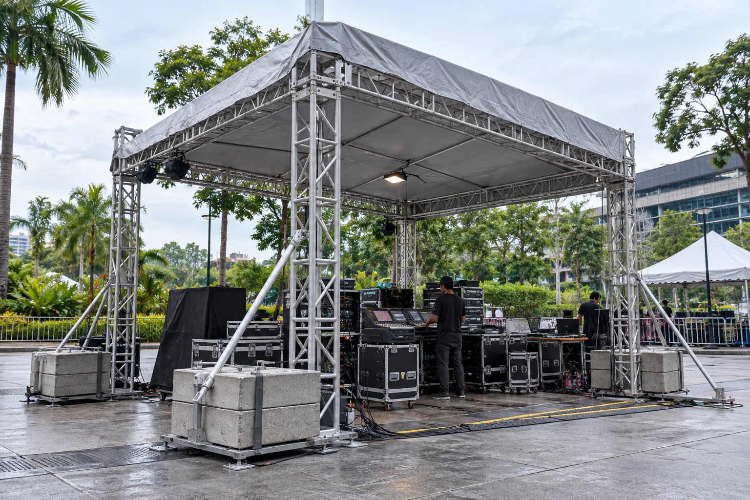 Technical Equipment Shelter Truss — illustrative setup