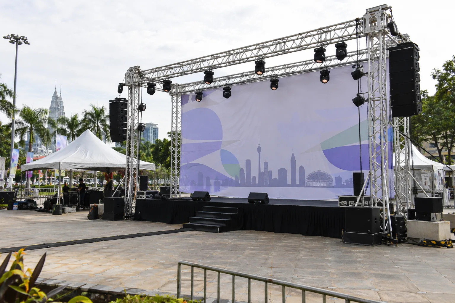 Outdoor Event Backdrop Truss — illustrative setup